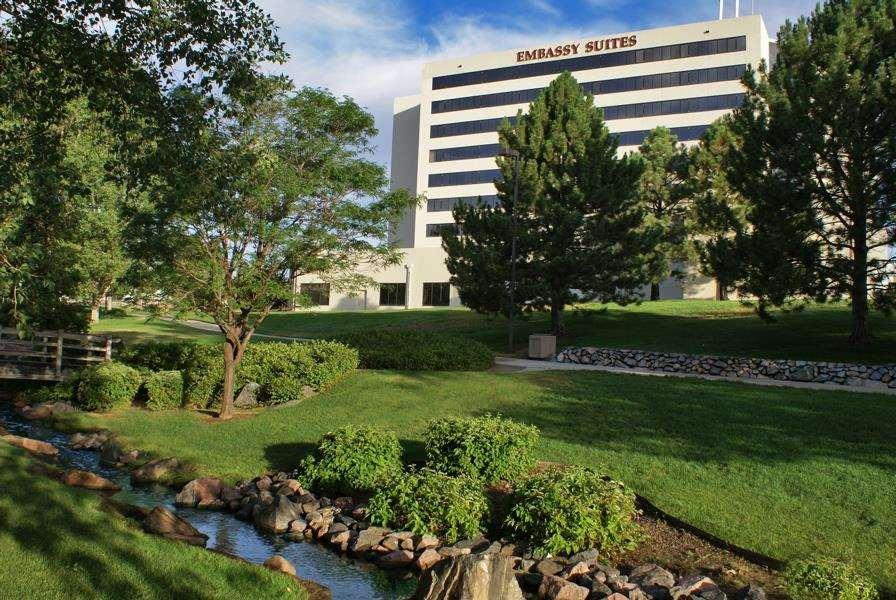Embassy Suites Denver Tech Center Сентениал Екстериор снимка