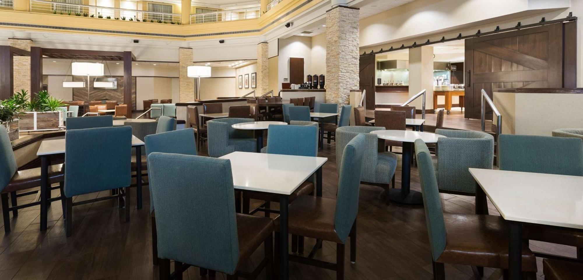 Embassy Suites Denver Tech Center Сентениал Екстериор снимка
