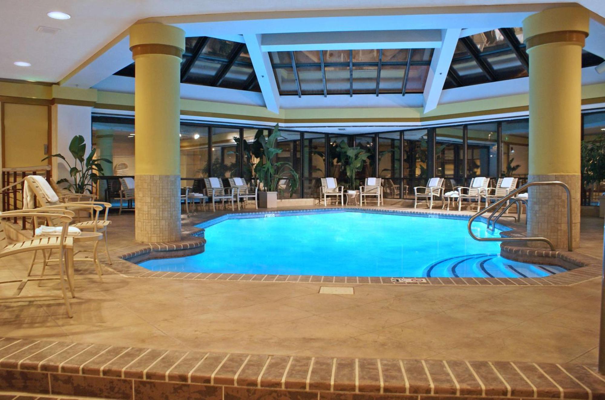 Embassy Suites Denver Tech Center Сентениал Екстериор снимка