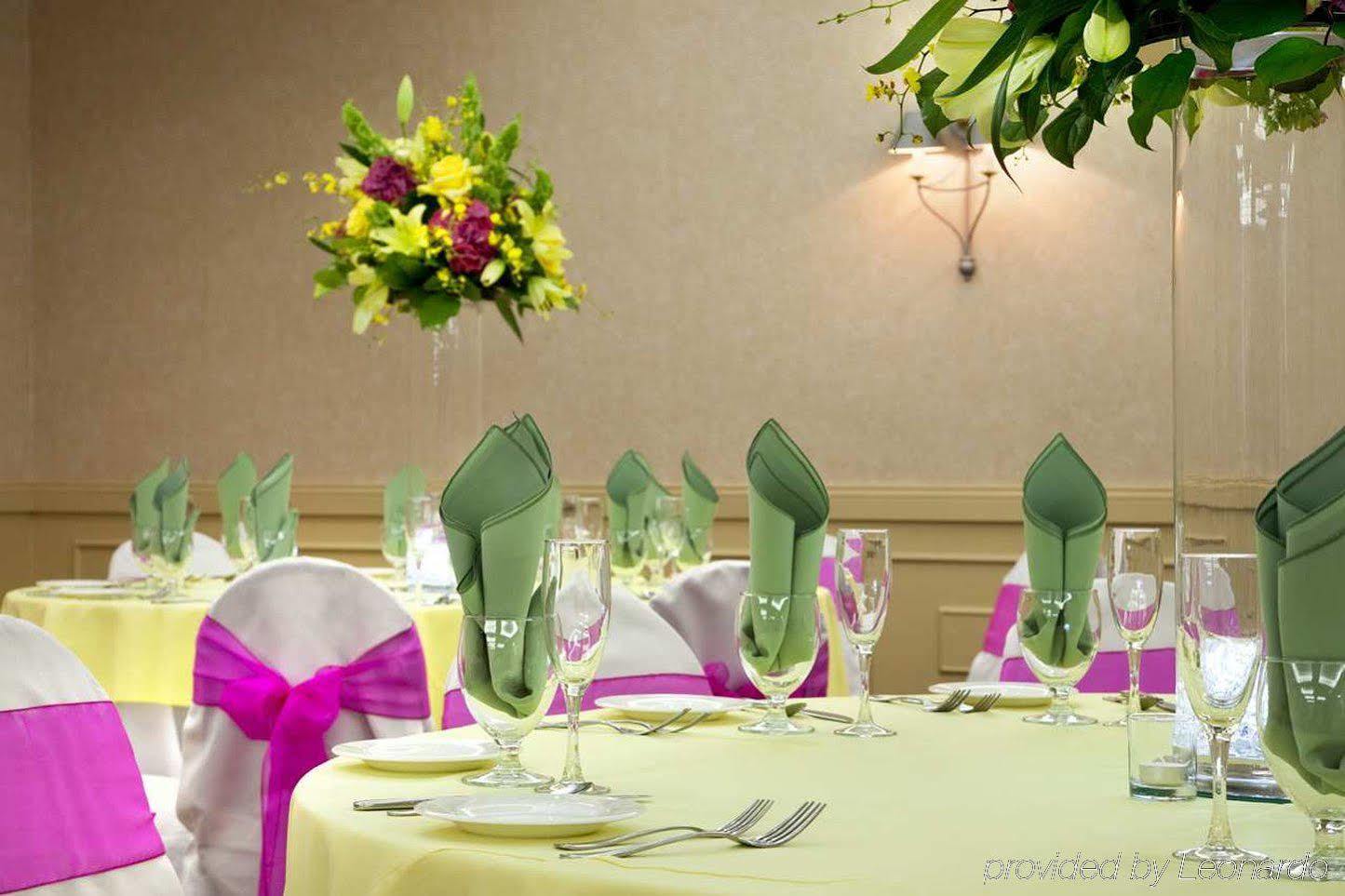 Embassy Suites Denver Tech Center Сентениал Екстериор снимка